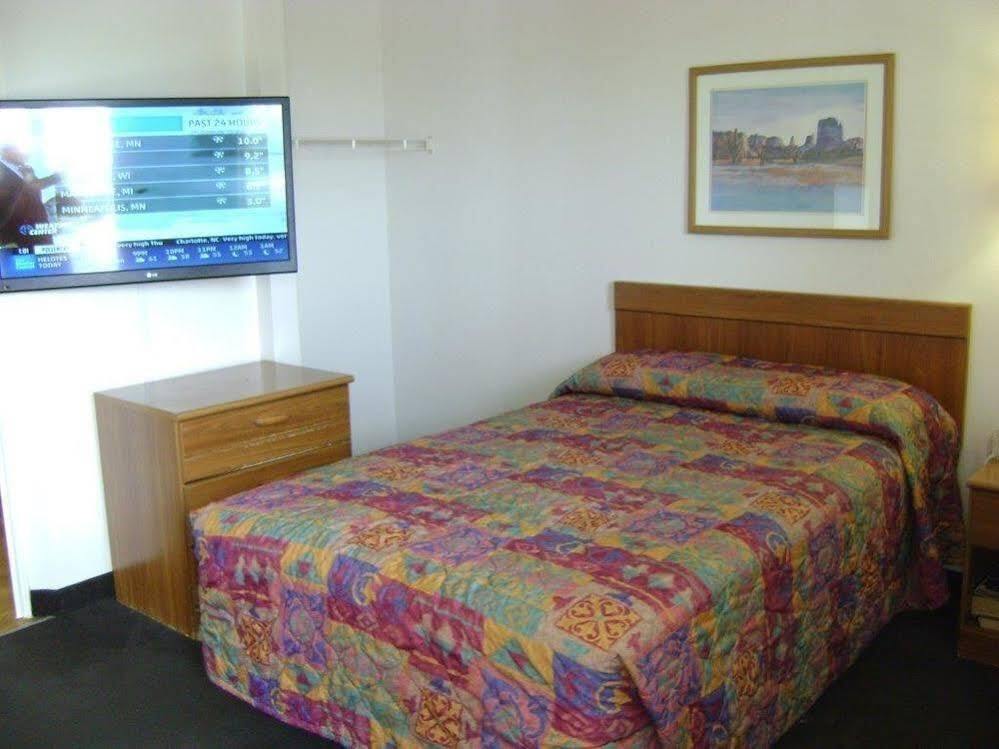 Intown Suites Extended Stay San Antonio Tx - Nacogdoches Road Bagian luar foto