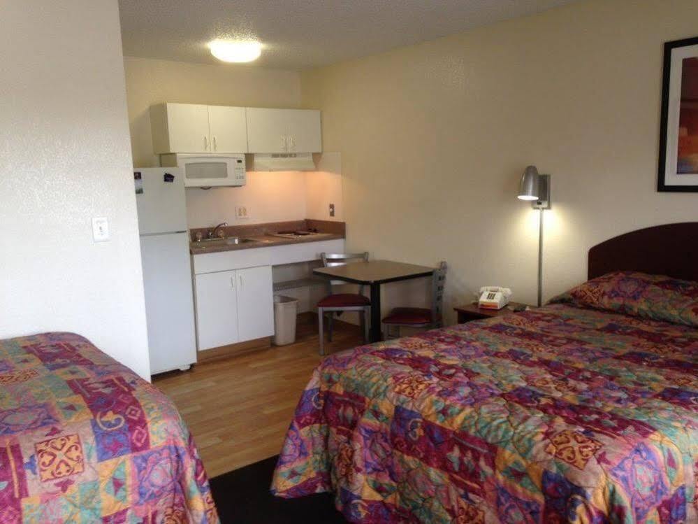 Intown Suites Extended Stay San Antonio Tx - Nacogdoches Road Bagian luar foto
